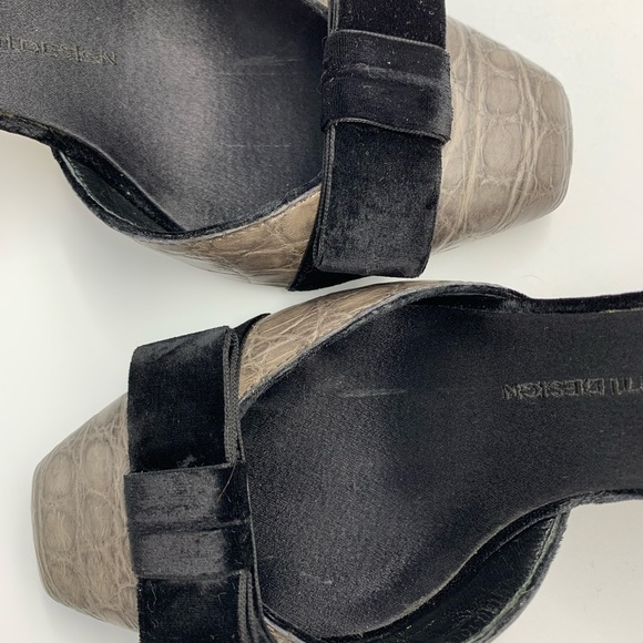 Giuseppe Zanotti Green Croc Leather & Velvet Pumps - Picture 16 of 16